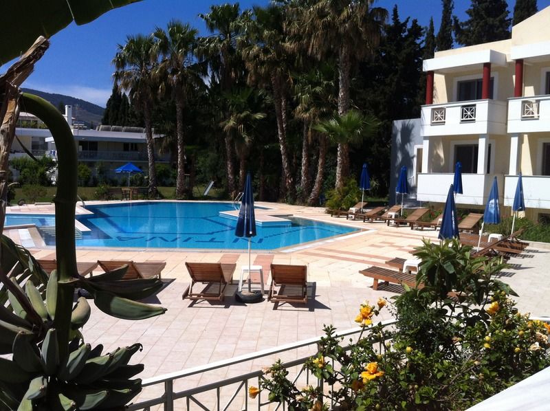 Olgas Paradise Apartments Psalidi  Exterior photo