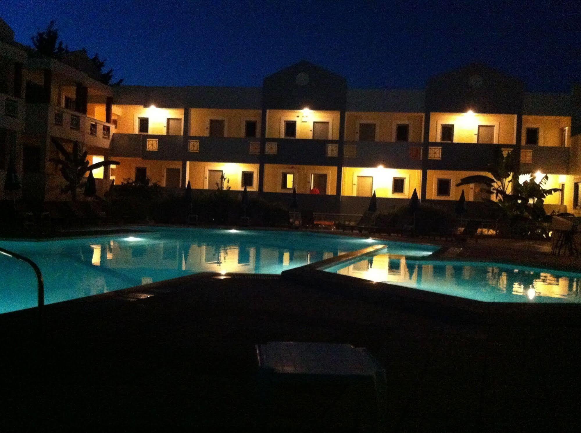 Olgas Paradise Apartments Psalidi  Exterior photo